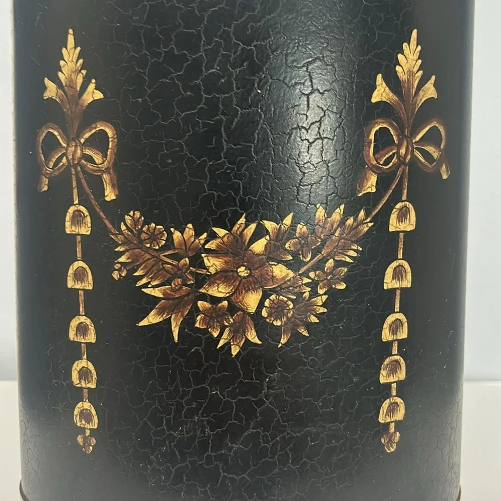 Chelsea House black lacquered waste paper can - Picture 5 of 5
